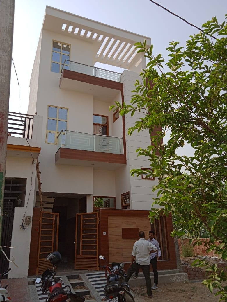 3 BHK House for Sale in Shiv Enclave Modipuram | East Facing - Image 2